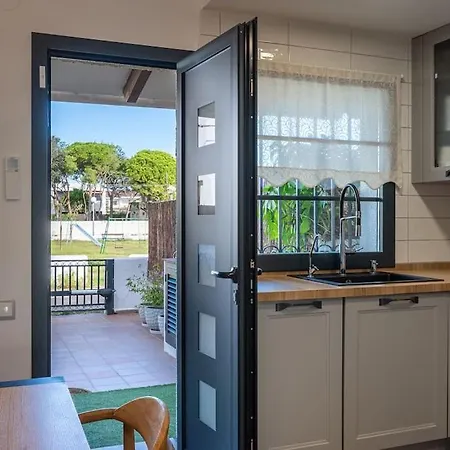 Holiday home At153 First Line Of The Creixell